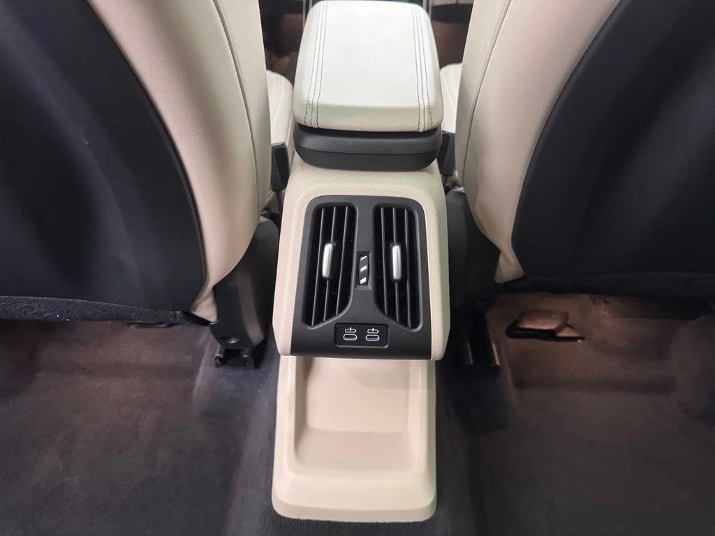 Used 2025 Gray Metallic BMW xDrive28i image 26