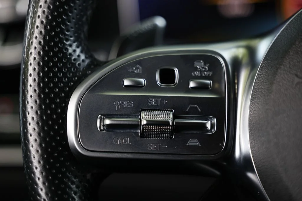 Used 2020 Brilliant Blue Metallic Mercedes-Benz Base image 37
