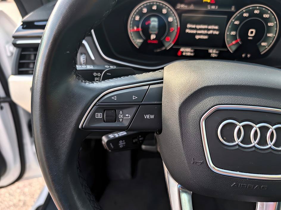 Used 2025 Arkona White Audi S line Premium image 15