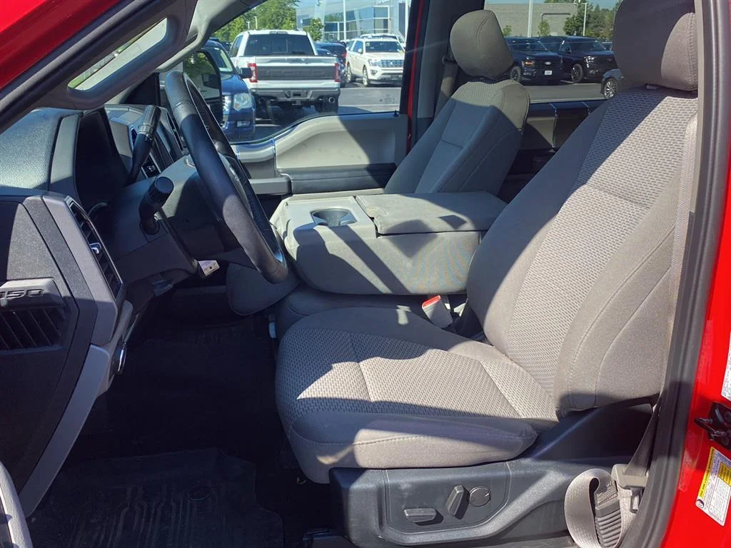 Used 2020 Race Red Ford XLT image 2