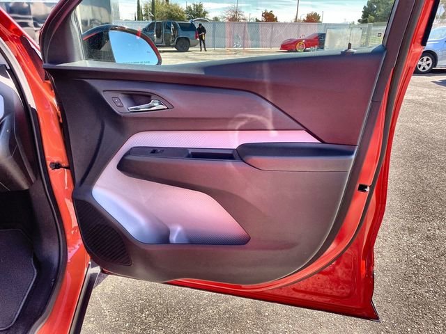 2027 Chevrolet Bolt RS - Photo 39