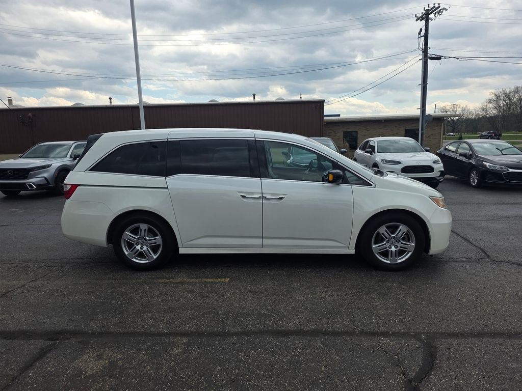 Used 2012 Honda Odyssey Touring with VIN 5FNRL5H92CB118653 for sale in Dover, OH