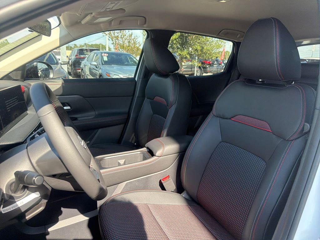 New 2026 Nissan Kicks SR 4D Sport Utility