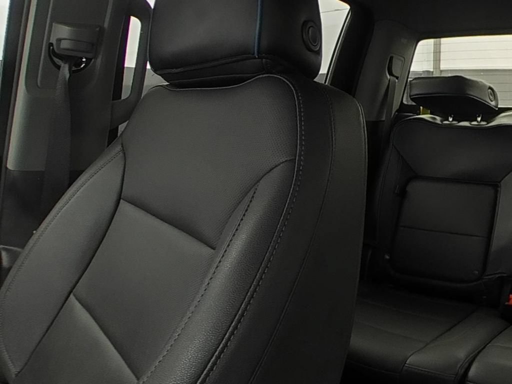 2023 Chevrolet Silverado 1500 LTZ - Photo 9