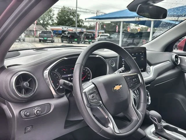 2025 Chevrolet Blazer 2LT - Photo 10