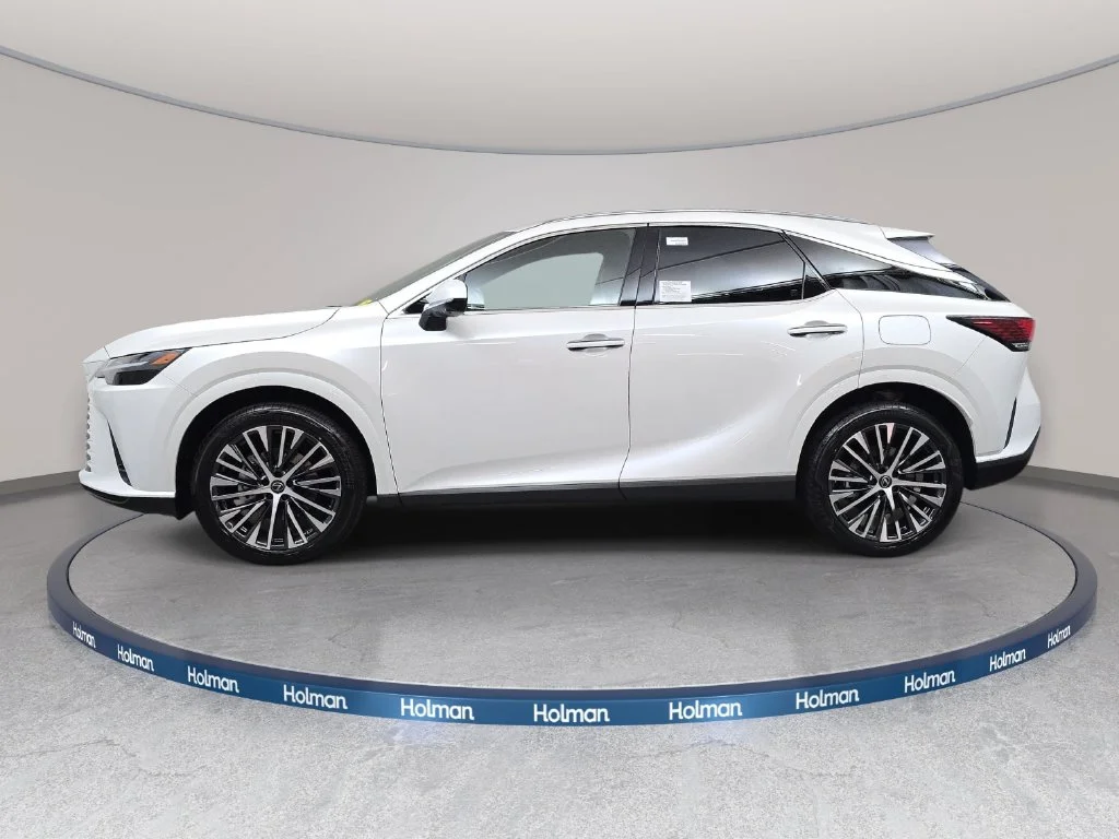New 2026 Eminent White Pearl Lexus PREMIUM PLUS image 8