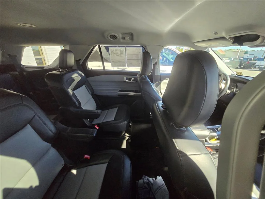 Used 2022 Gray Ford XLT image 7