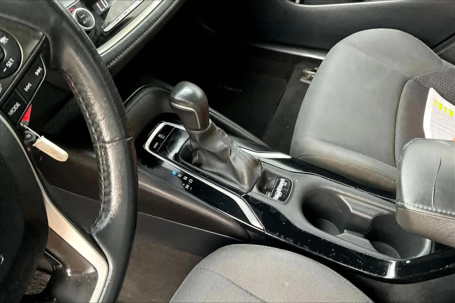 Used 2020 Classic Silver Metallic Toyota SE image 16