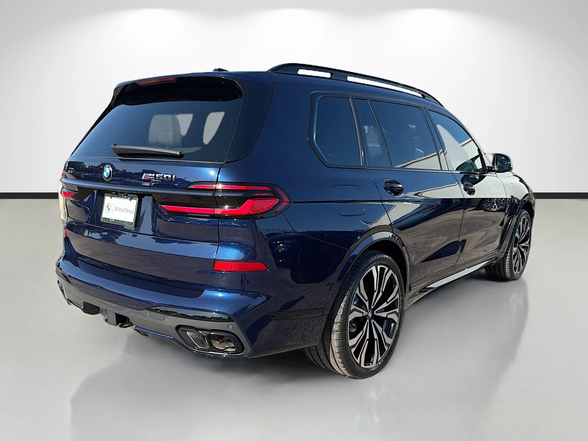 New 2027 Tanzanite Blue II Metallic BMW M60i image 3