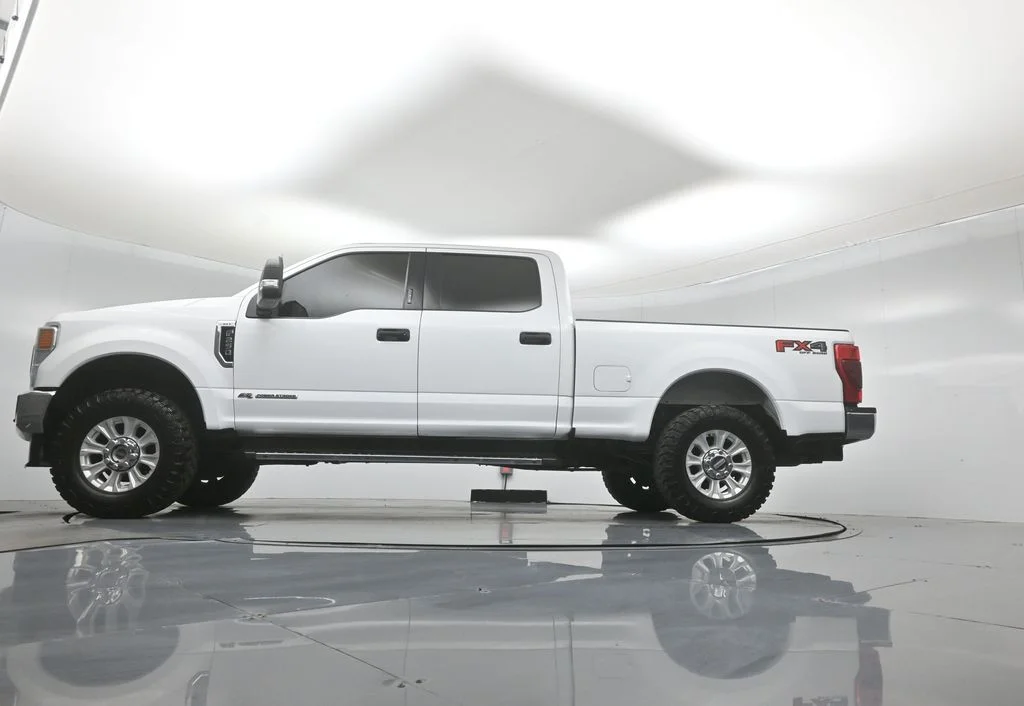 Used 2021 White Ford XLT image 7