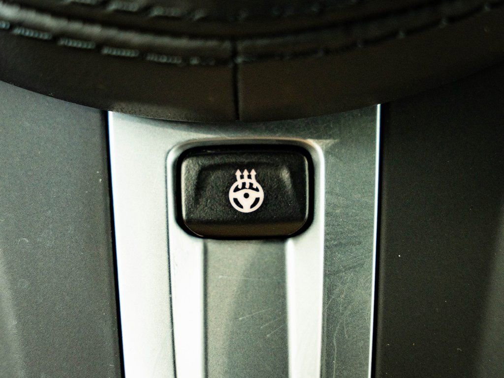 Used 2023 Black Sapphire Metallic BMW 540i xDrive image 41