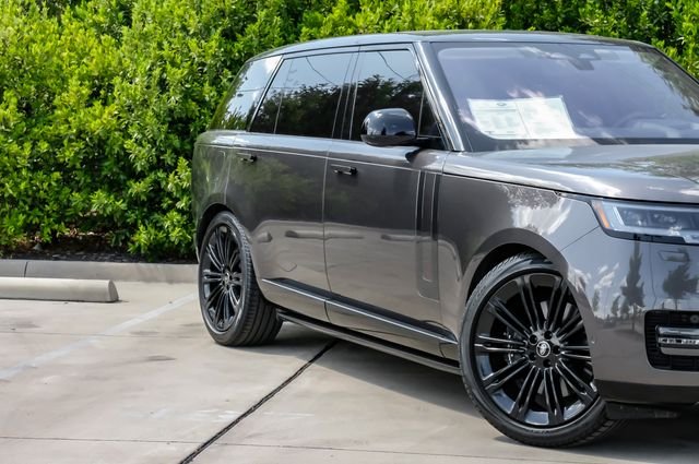 Used 2022 Gray Land Rover First Edition image 8