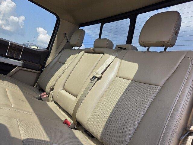 Used 2019  Ford LARIAT image 28