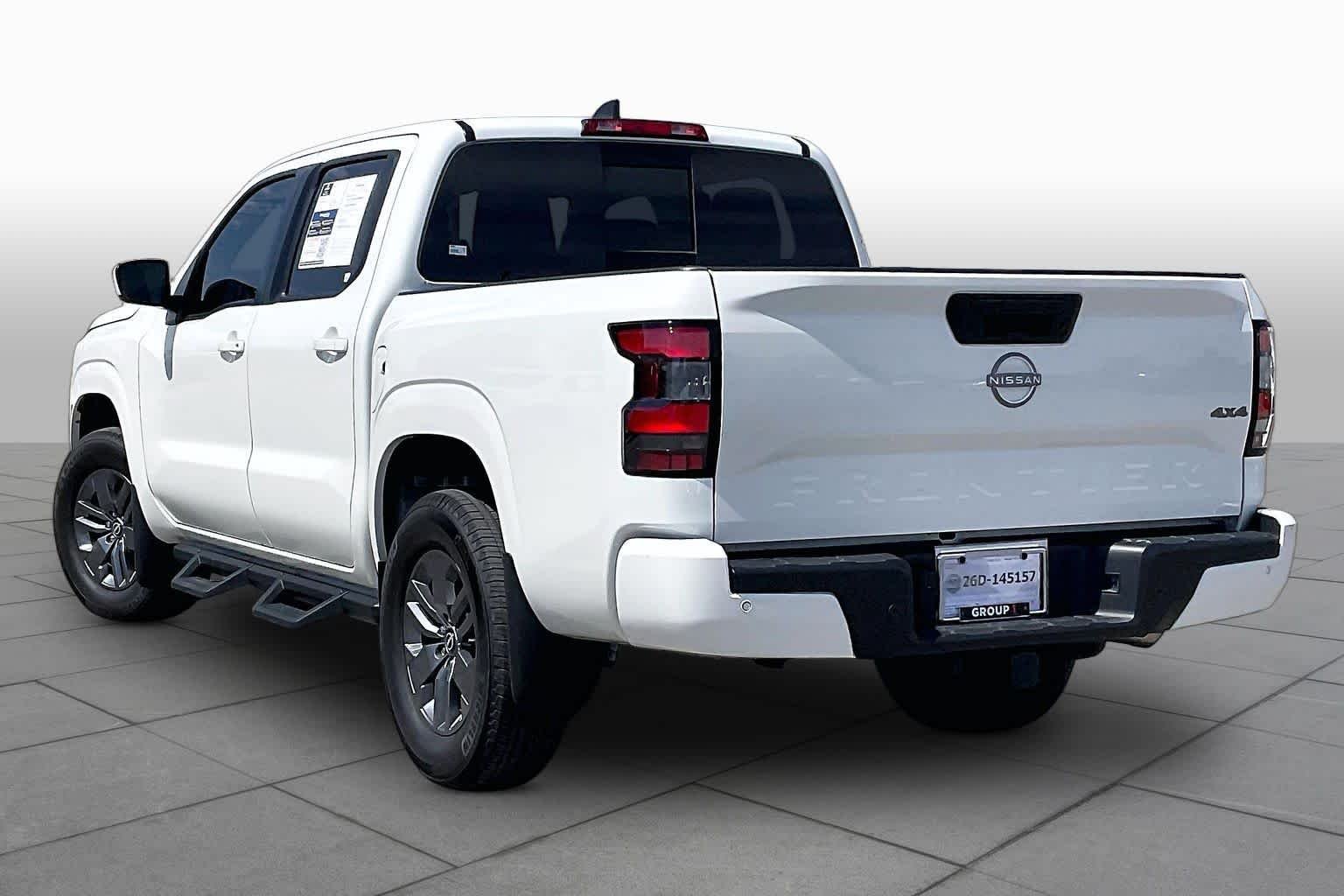 Used 2025 Glacier White Nissan SV image 11