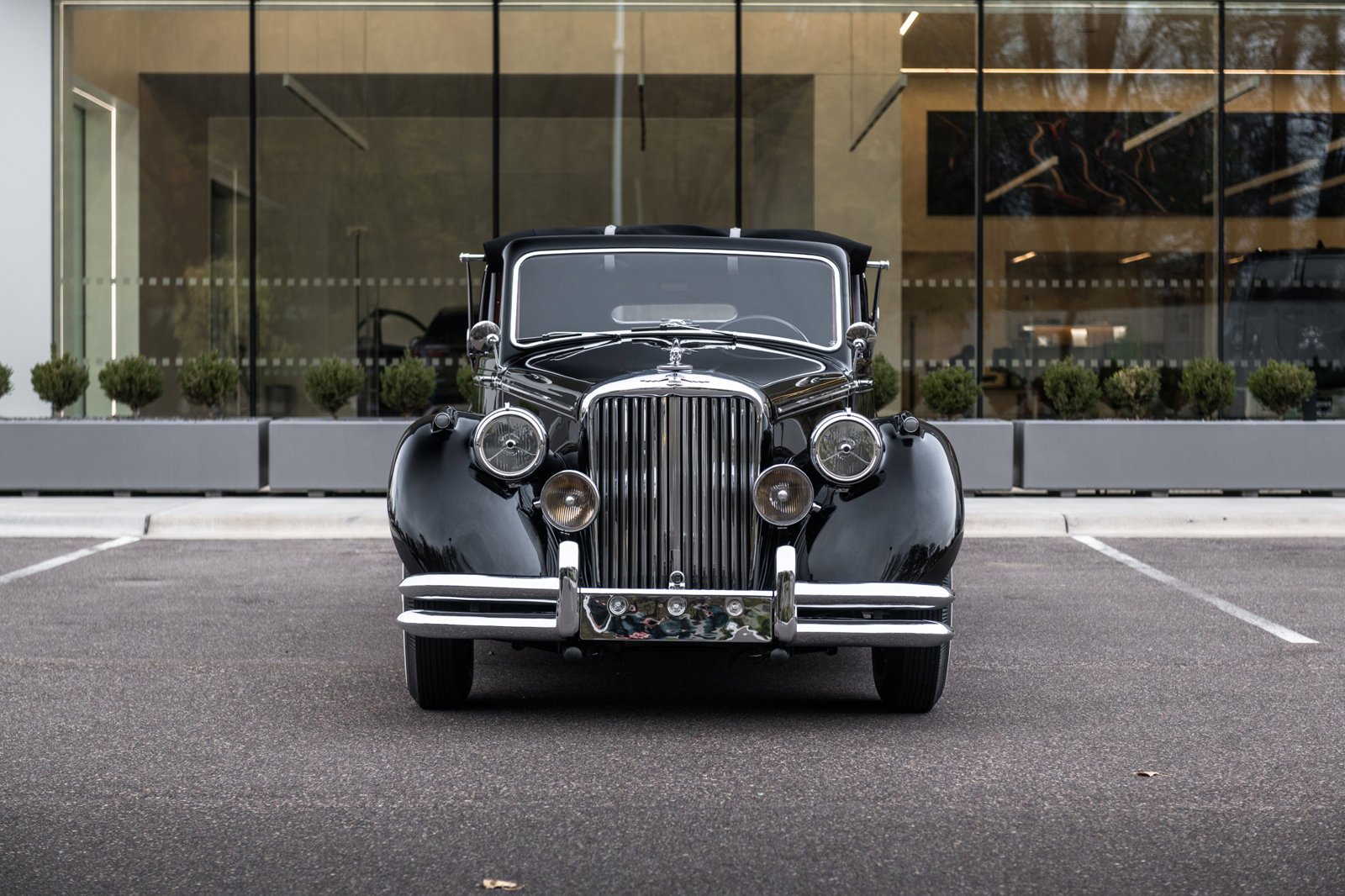 Pre-Owned 1950 Jaguar Mark V Drophead Coupe in Golden Valley