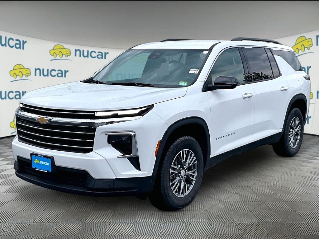 Used 2024 Summit White Chevrolet  image 3