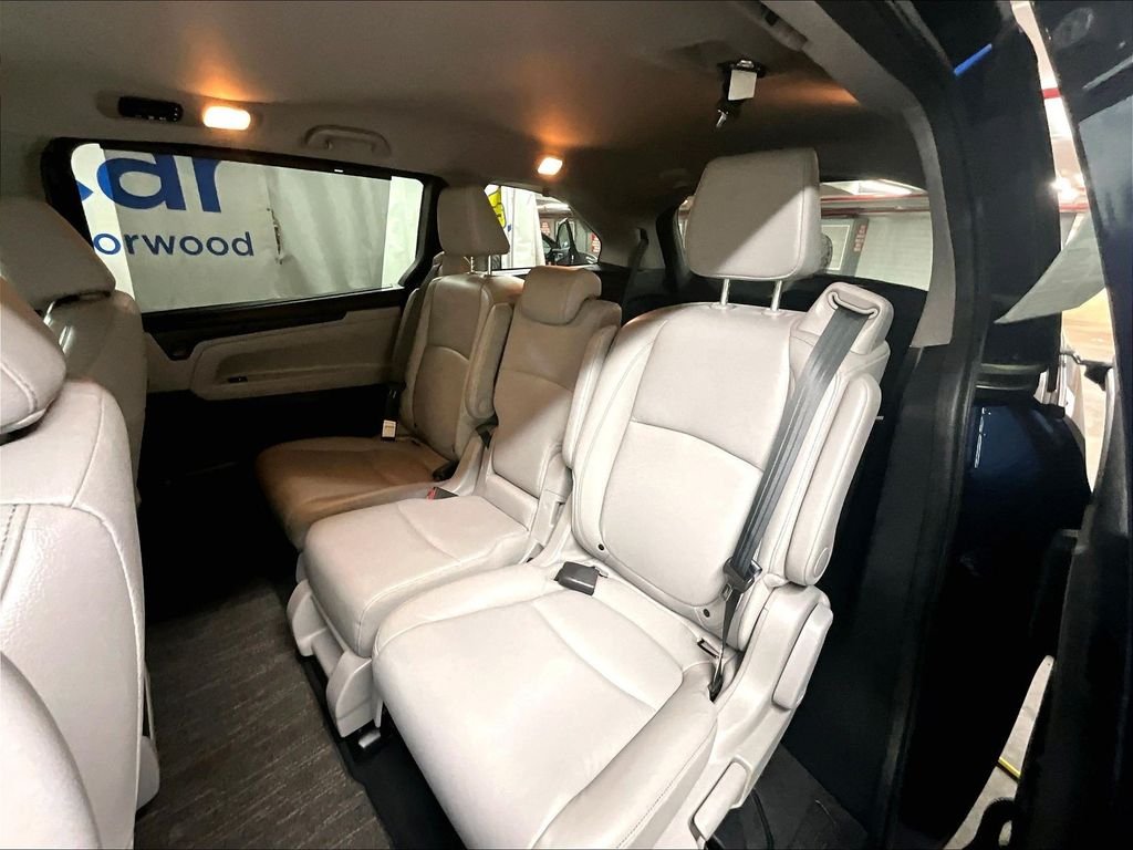 Used 2024 Blue Honda EX-L image 15