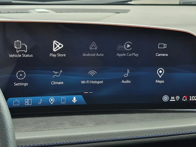 Used 2025 Crystal White Tricoat Cadillac Sport image 32