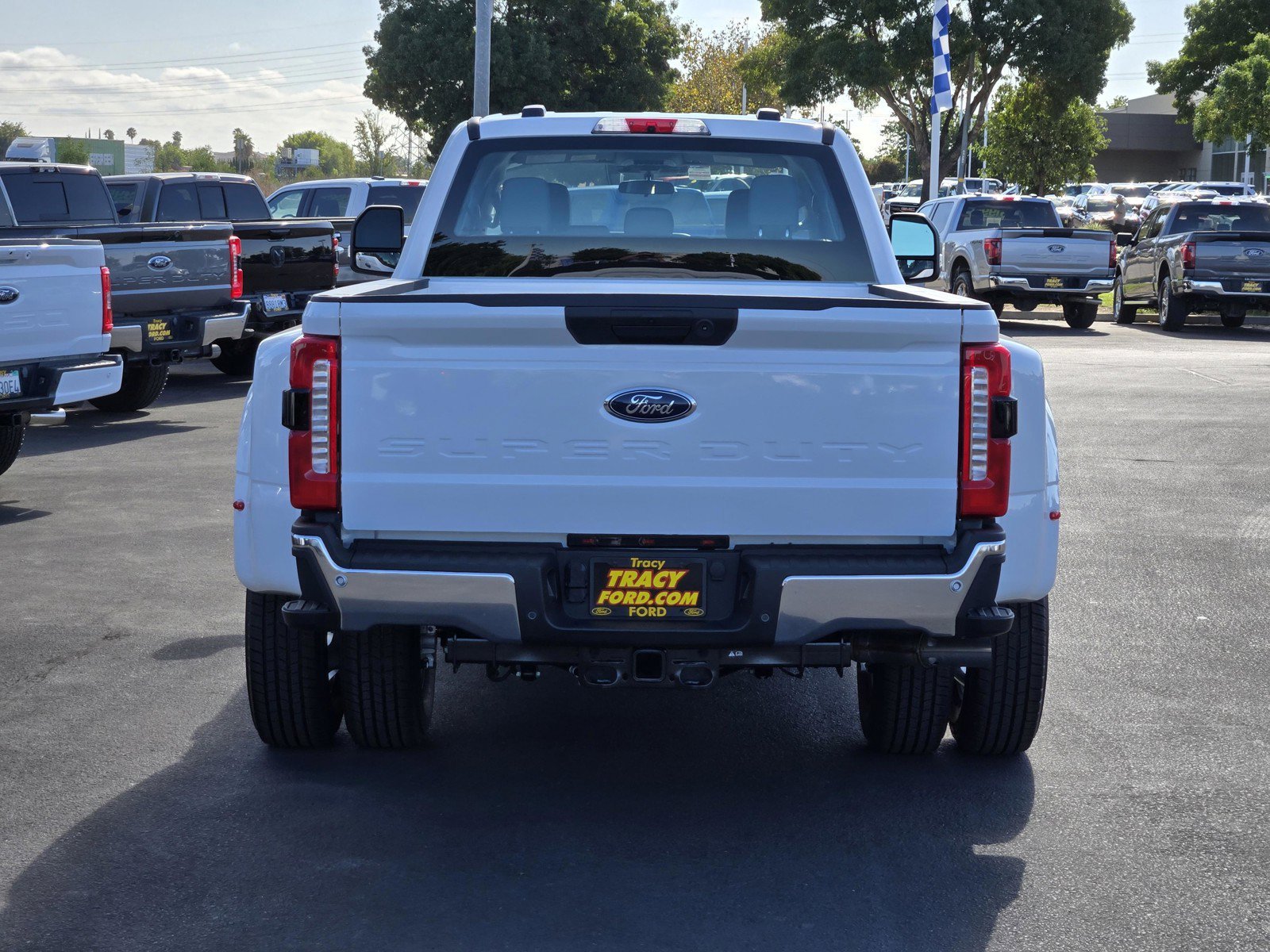 New 2026 Oxford White Ford F-350® XL image 5