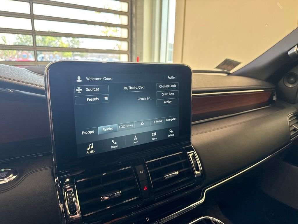 Used 2019 Black Lincoln Reserve image 2