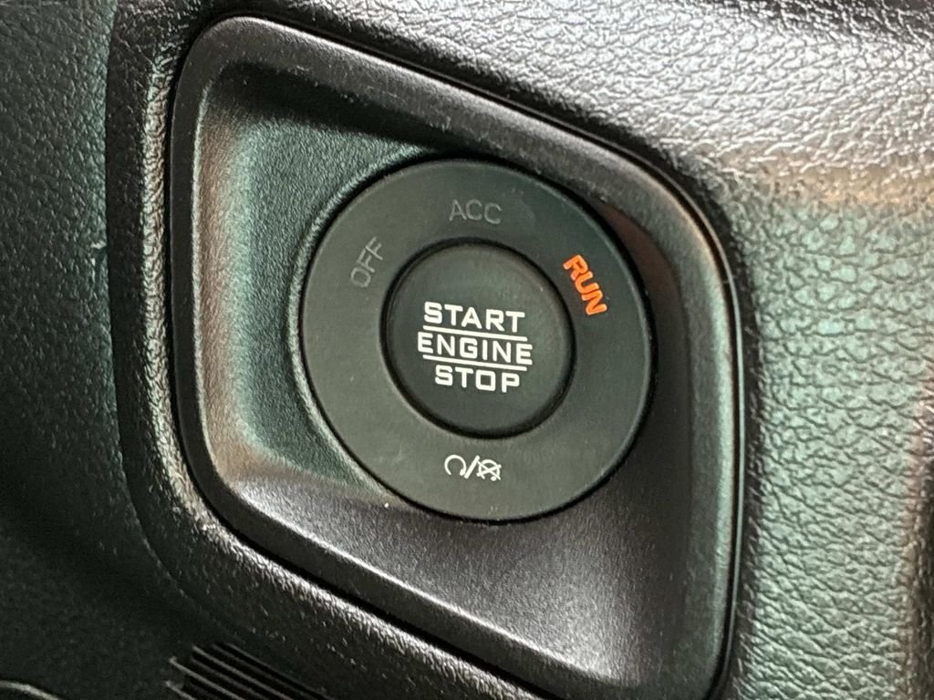 Used 2024 Silver Jeep Sport S image 26