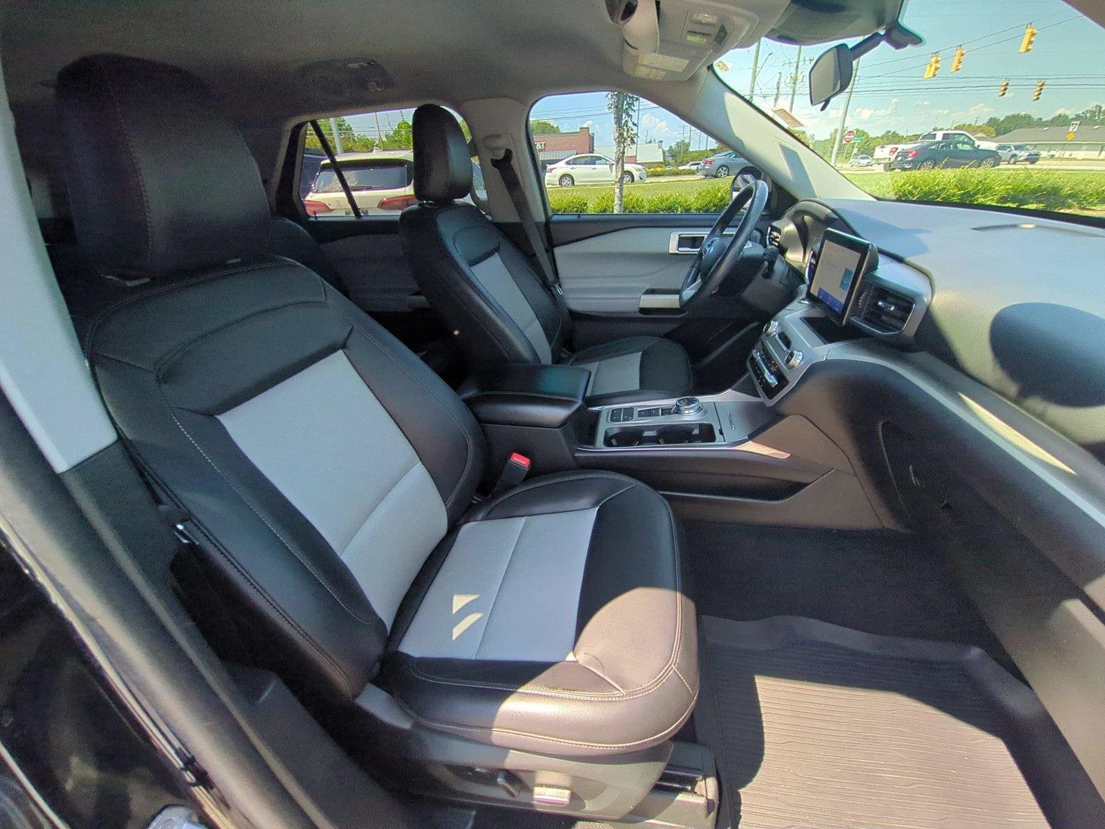 Used 2023 Agate Black Ford XLT image 38