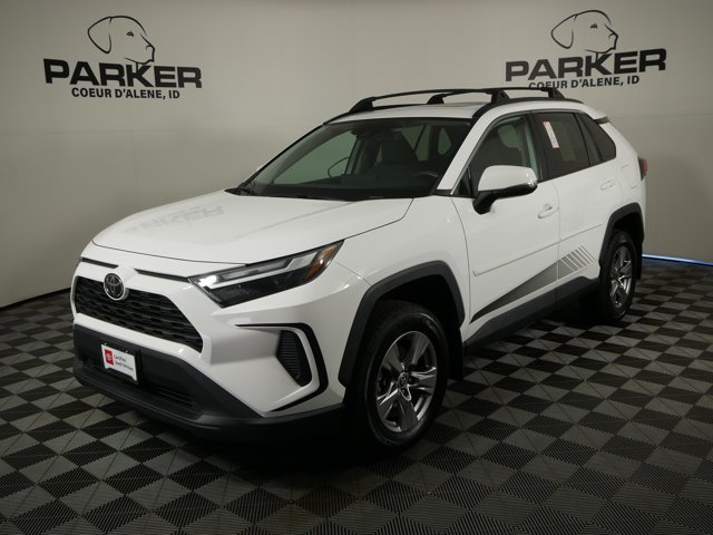 Used 2022 White Toyota XLE w/ Weather Pkg & Convenience Pkg image 1