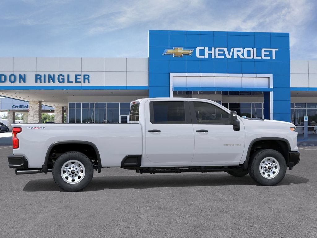 New 2026 Summit White Chevrolet WT image 5
