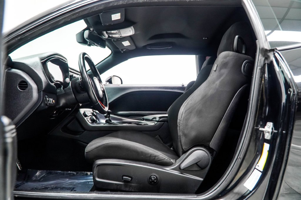 Used 2015 Black Dodge R/T Scat Pack image 37