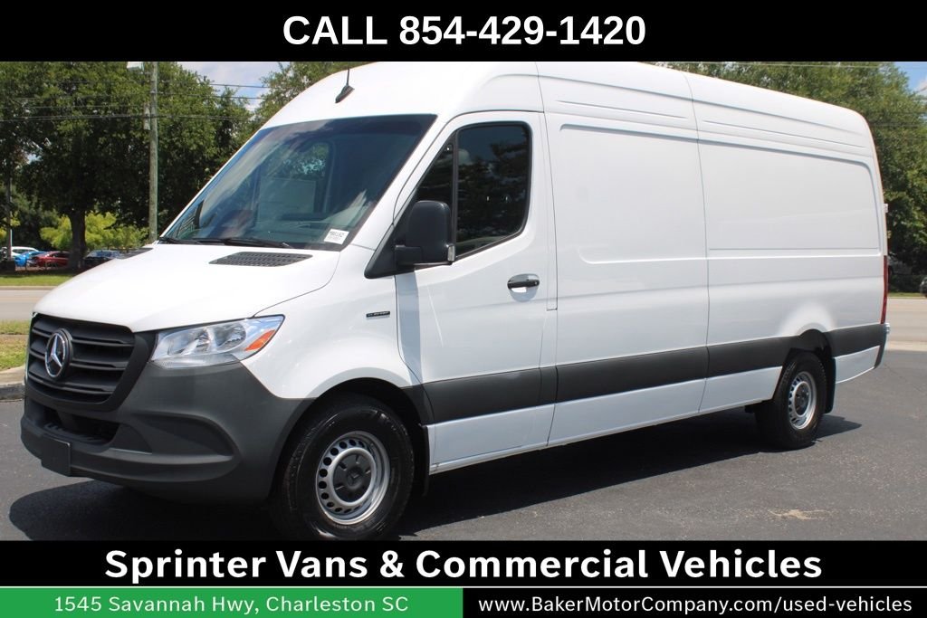New 2025 Arctic White Mercedes-Benz Cargo 170 WB image 2