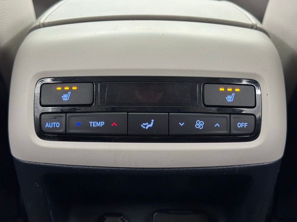 Used 2020 Lagoon Silver Hyundai SEL image 6