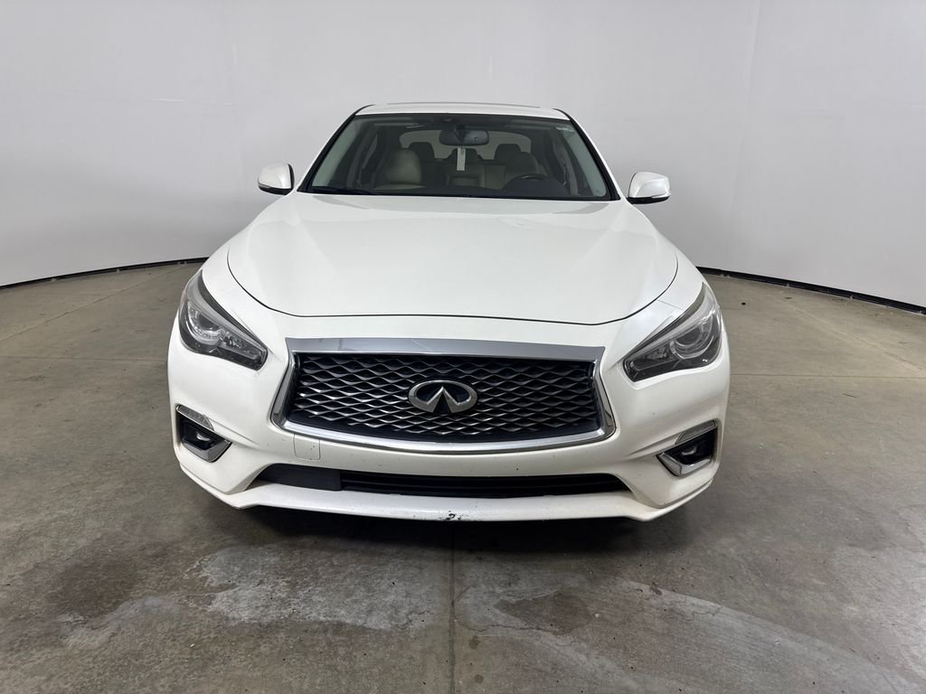 Used 2019 White INFINITI 3.0t LUXE image 13