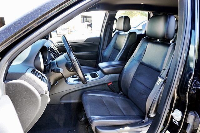 Certified Used 2022 Black Jeep Laredo X image 14