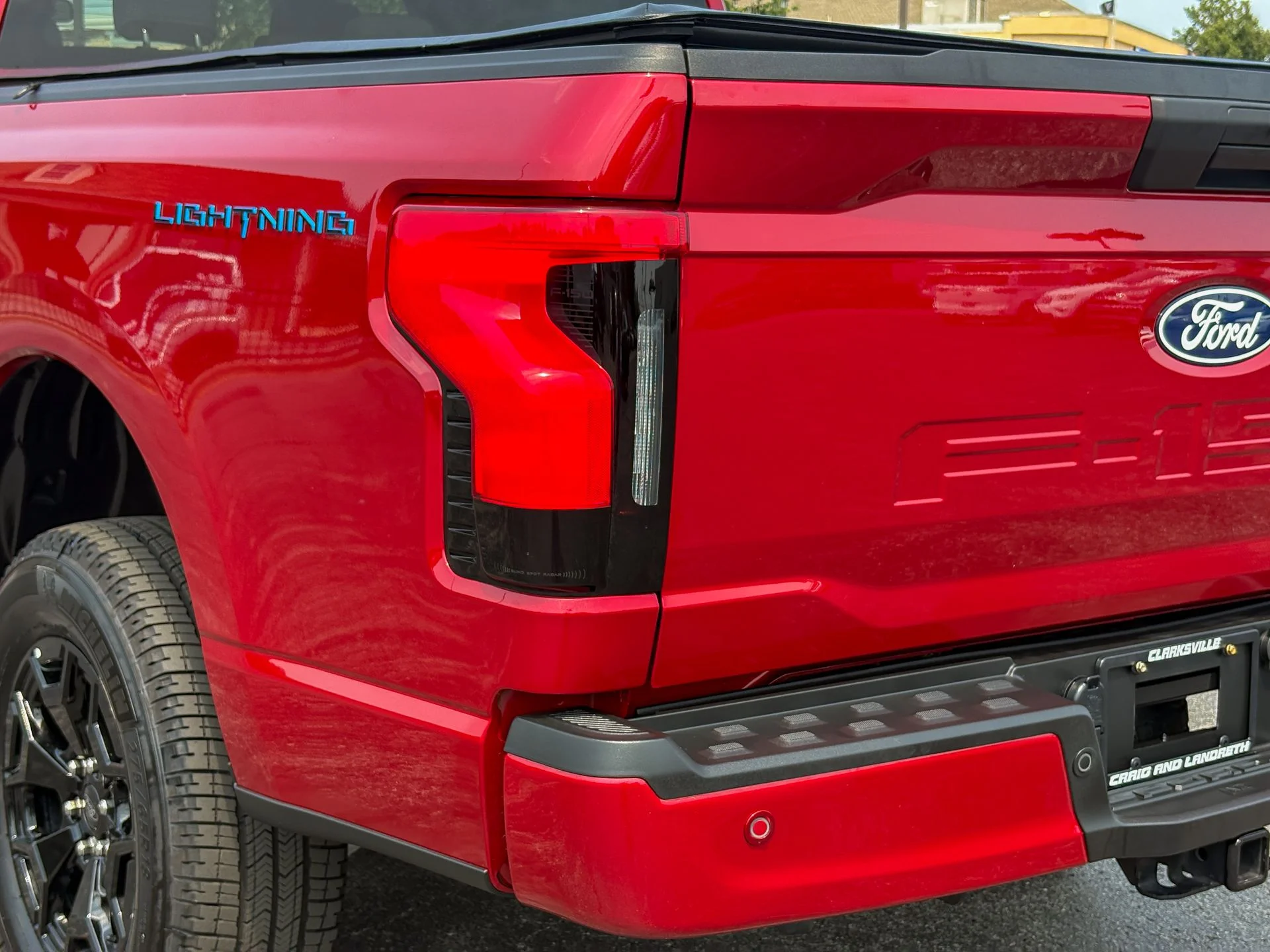 Used 2025 Red Ford XLT image 10