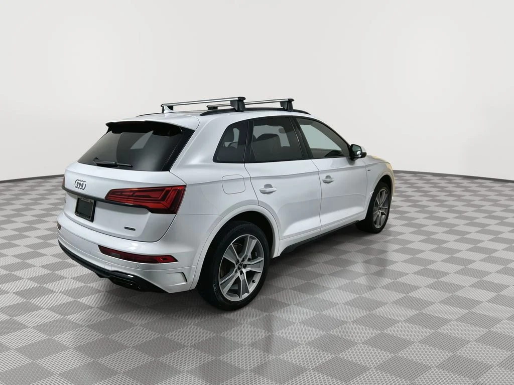Used 2025 White Audi 45 S line Premium image 7