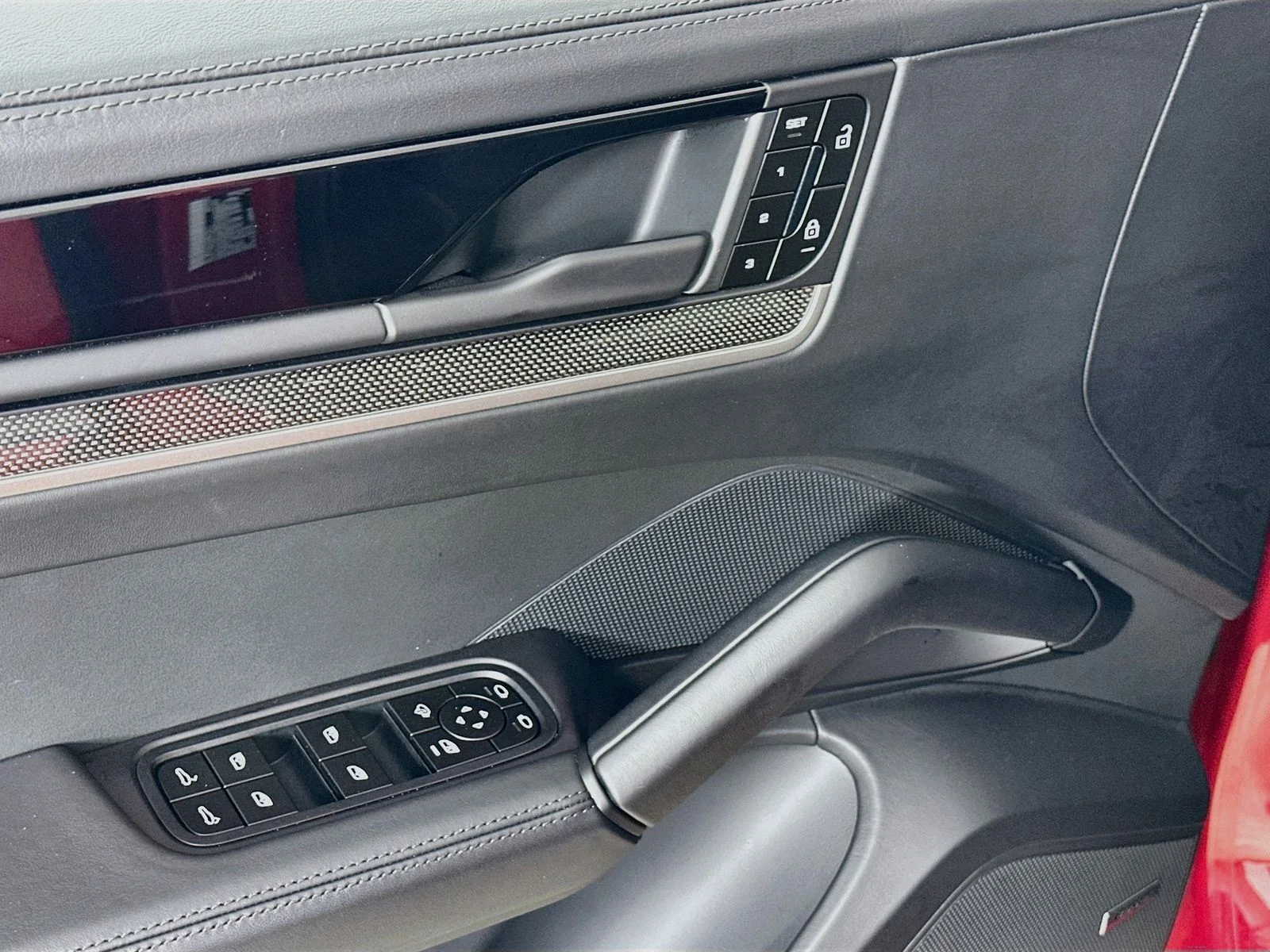 Used 2026  Porsche  image 17