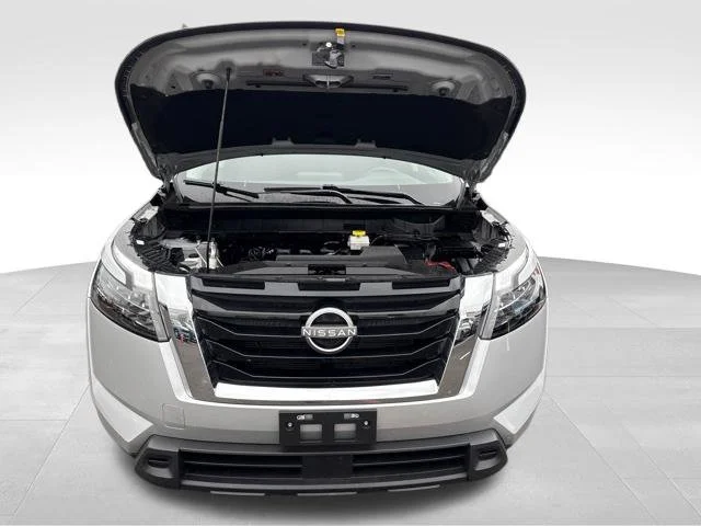 Used 2025 Silver Nissan SV image 34