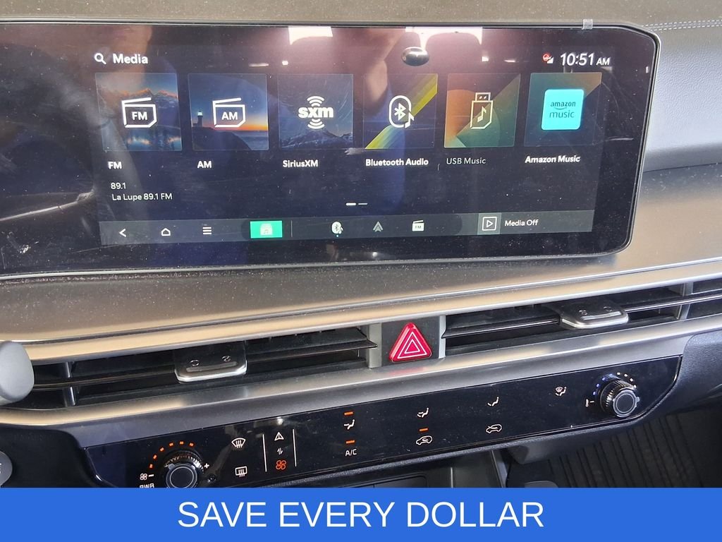 Used 2026  Kia LX image 9