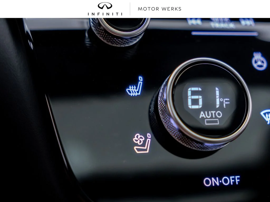 New 2027 DEEP EMERALD INFINITI Luxe AWD image 27