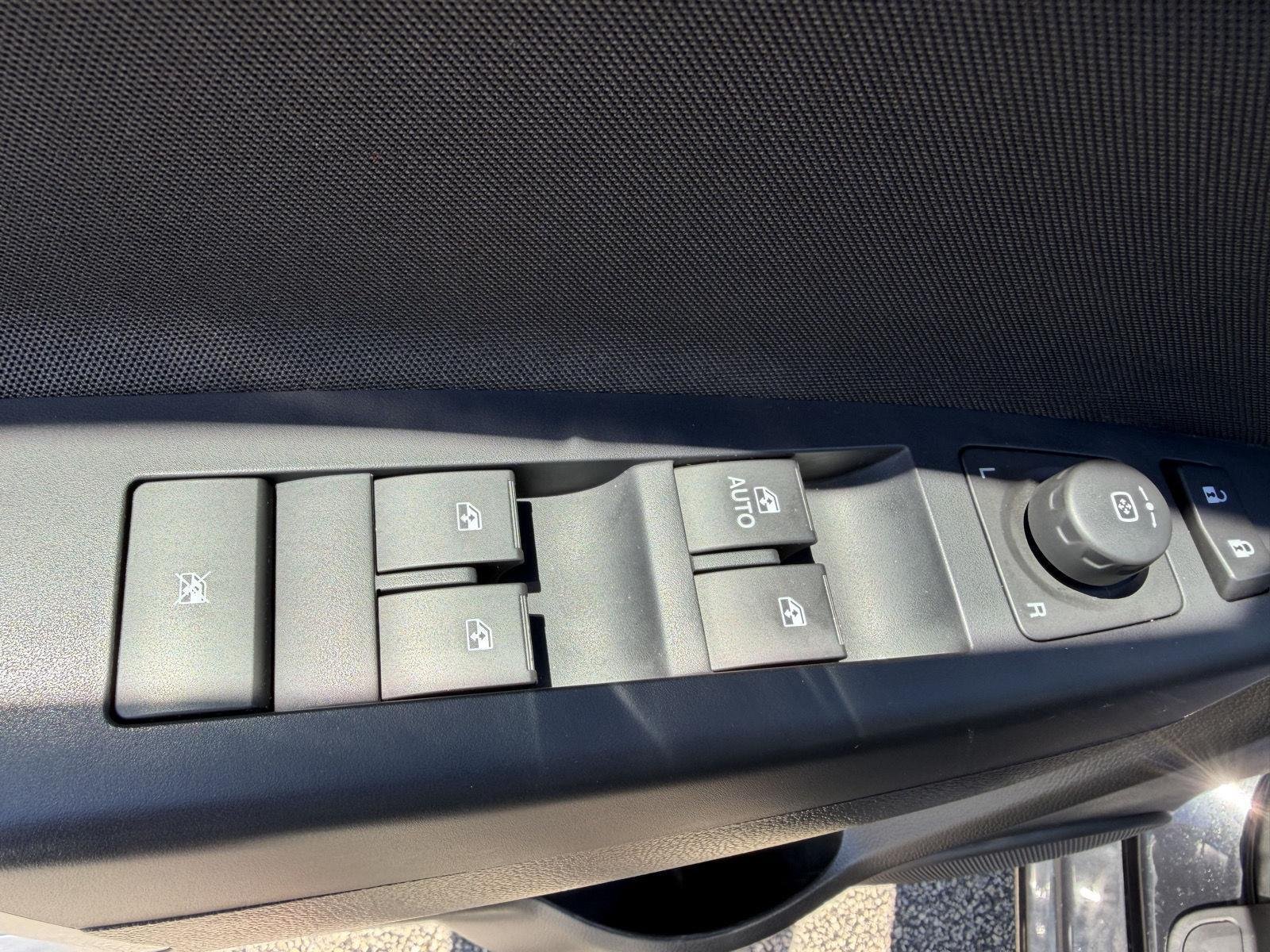 Used 2014 Black Granite Metallic Chevrolet LT image 11