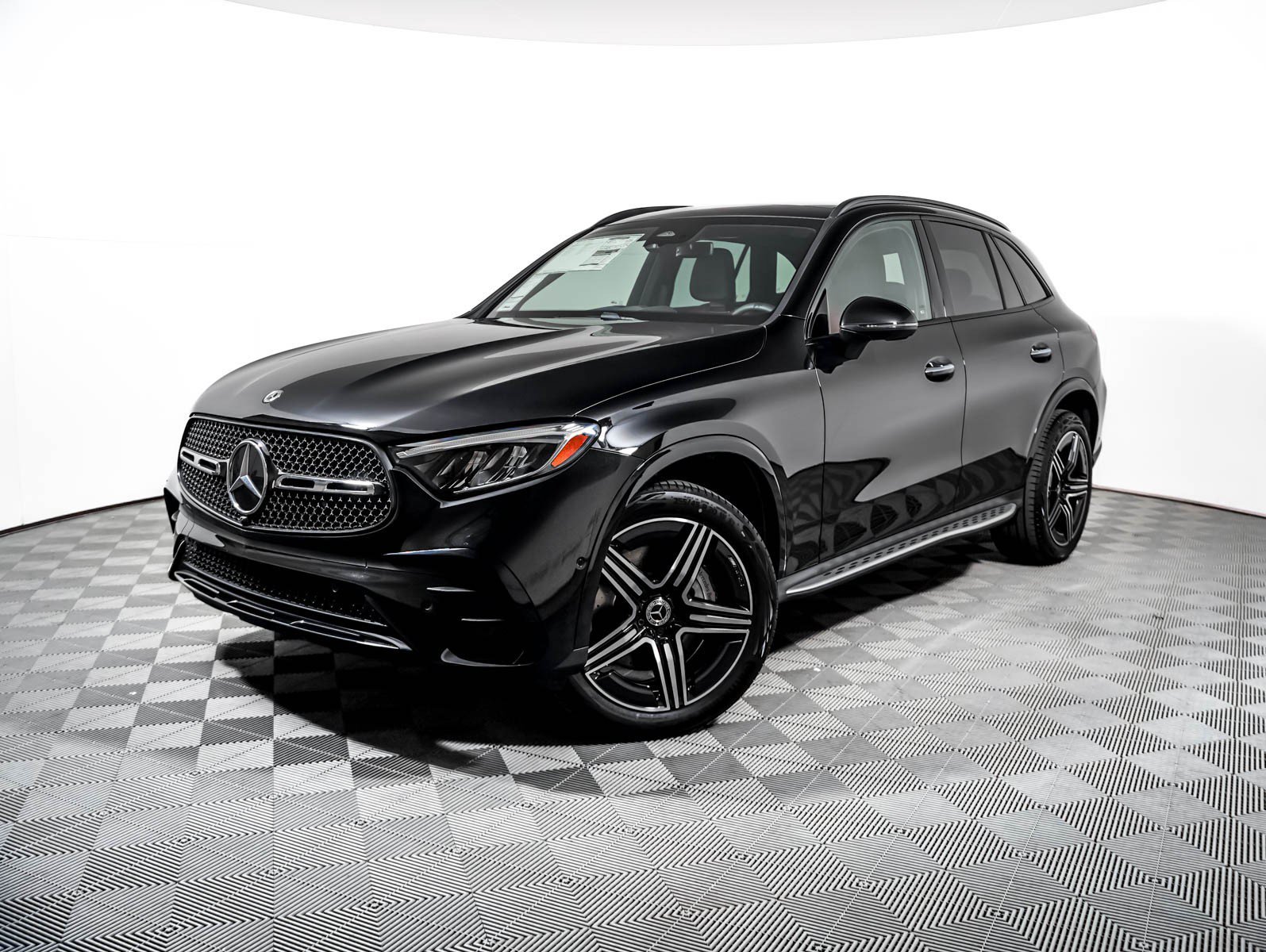 2026 Mercedes-Benz GLC