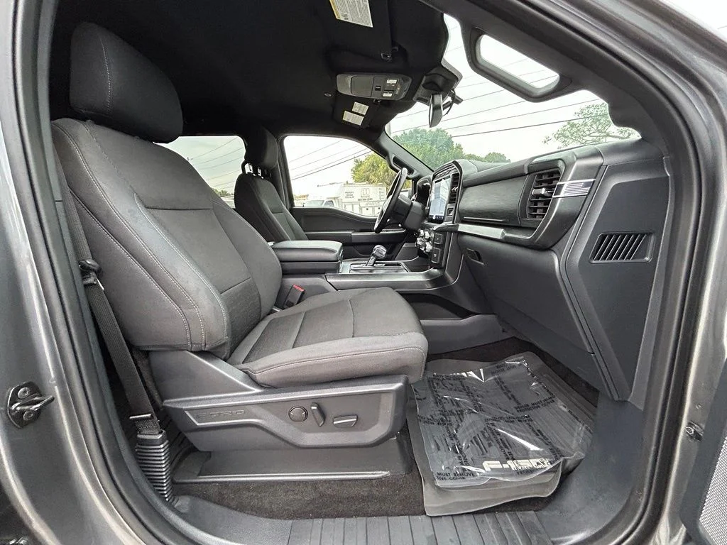 Used 2022 Gray Metallic Ford XLT image 26