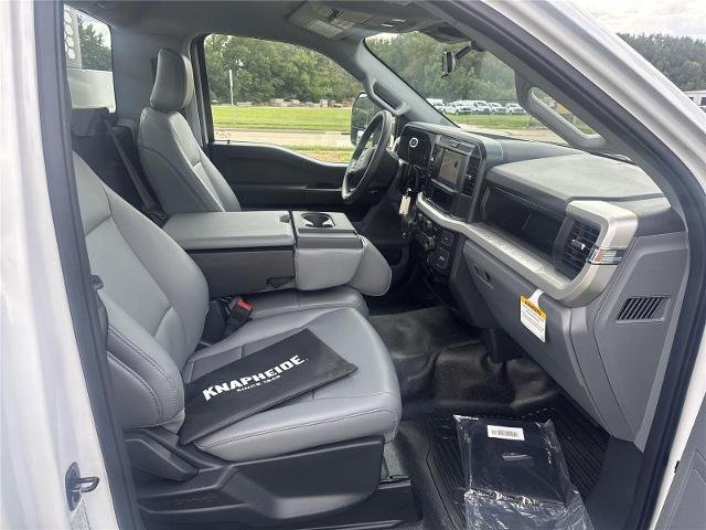 2025 Ford F-450 Super Duty Chassis Cab XL - Photo 30
