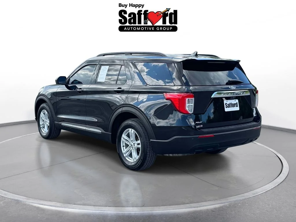 Used 2020 Black Ford XLT image 5