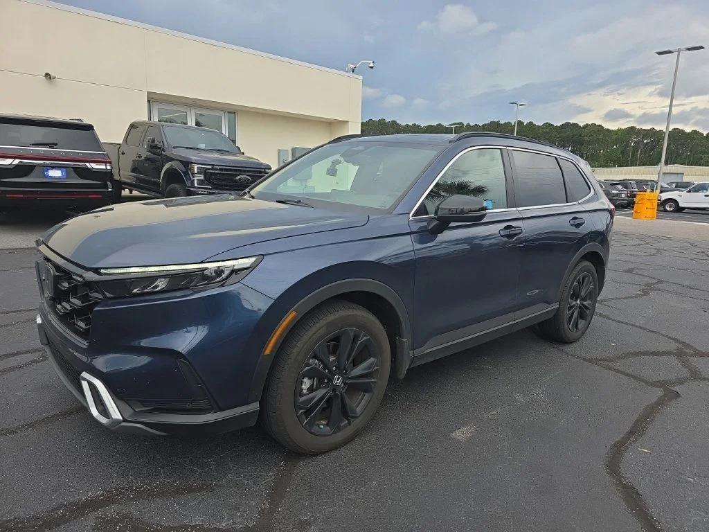 2025 Honda CR-V Hybrid Sport Touring AWD's photo