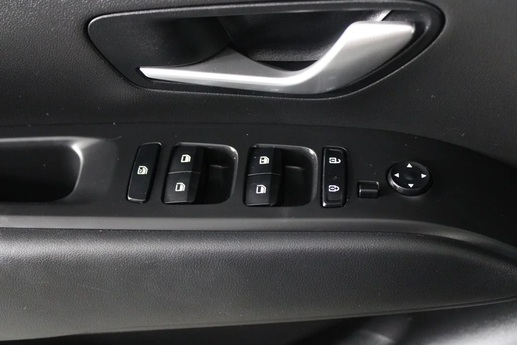 Used 2024 Black Hyundai SE image 23