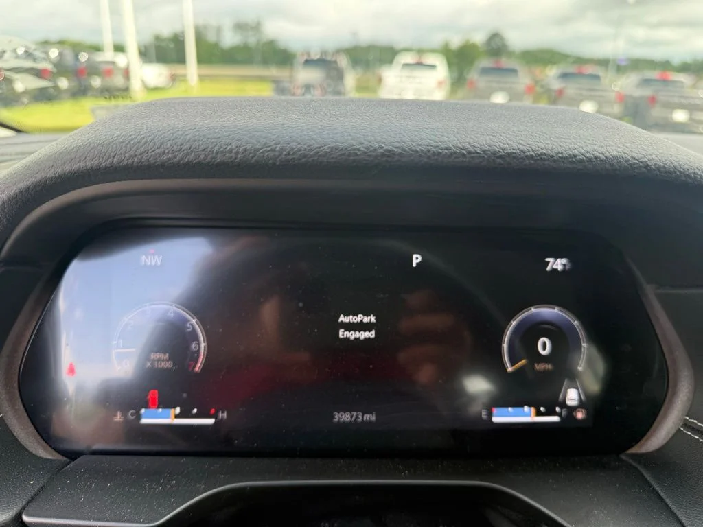 Used 2022 Gray Jeep Laredo image 14