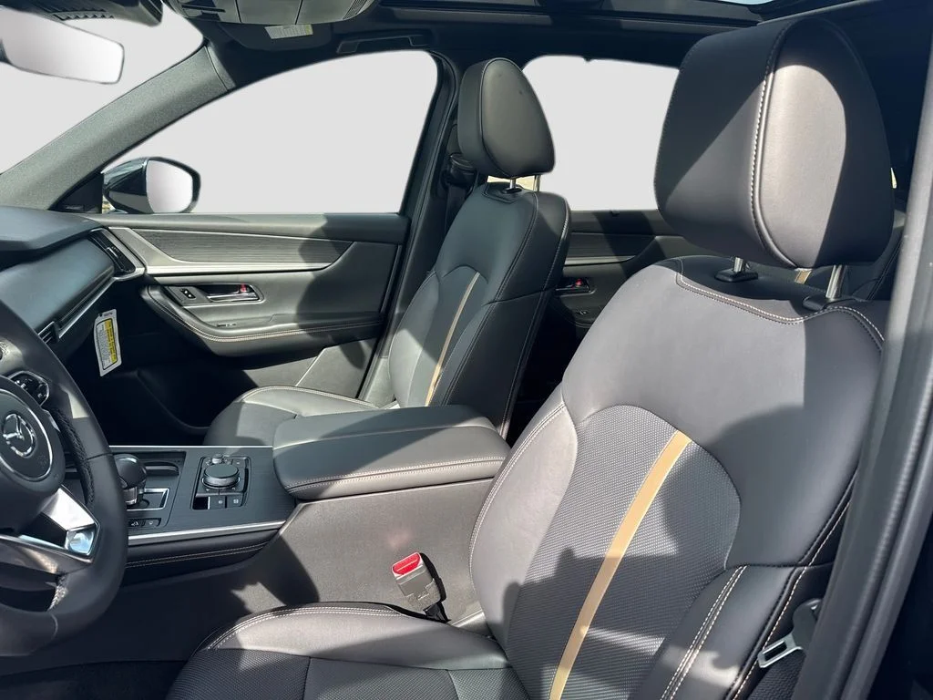 New 2026 Jet Black Mazda 3.3 Turbo S Premium Plus image 9