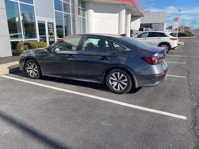 Used 2026 Meteorite Gray Metallic Honda LX image 3