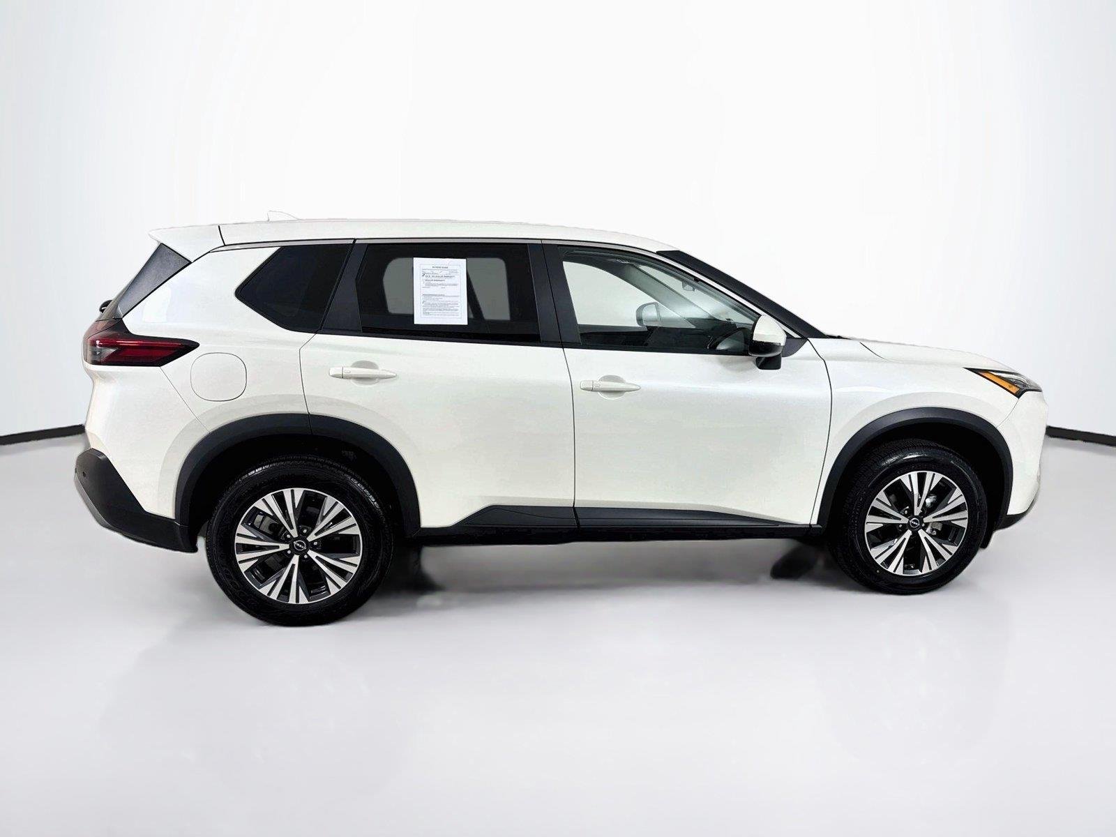 Used 2022 Pearl White Tricoat Nissan SV image 8